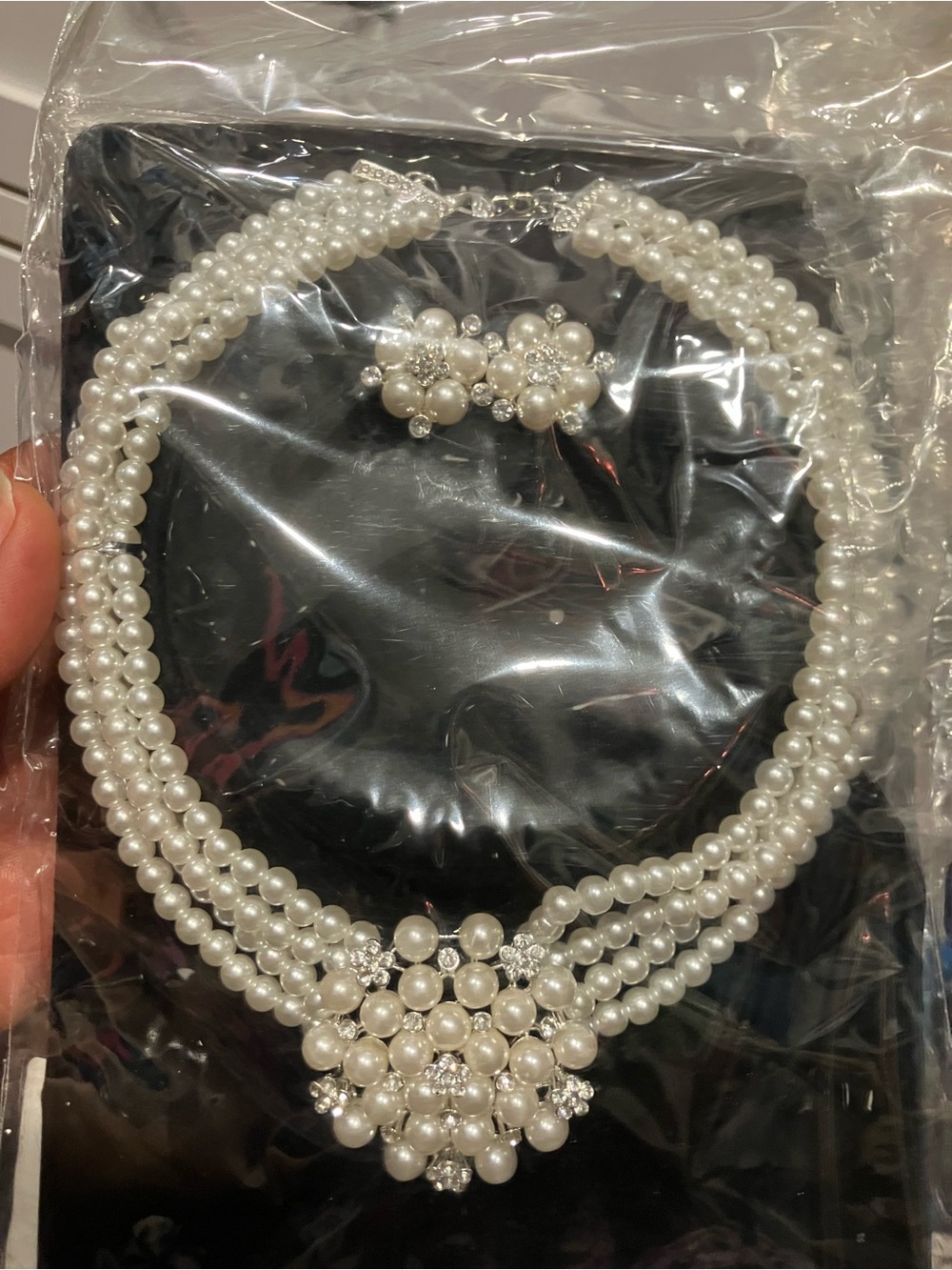Elegant White Pearl Cluster Necklace and Earring Set
